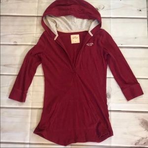 Hollister Hooded 3/4 Sleeve V Neck Top